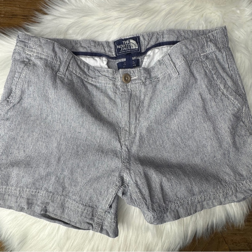 The North Face linen/cotton blend navy white striped shorts ladies size 8